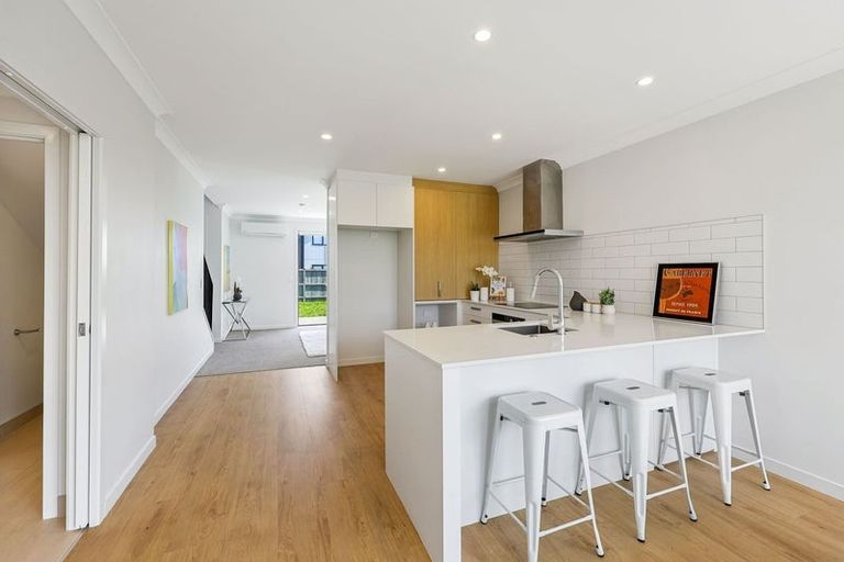 Photo of property in 26 Rauriki Lane, Rosehill, Papakura, 2113