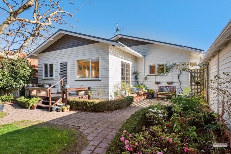 Photo of property in 30 Collingwood Street, Waterloo, Lower Hutt, 5011