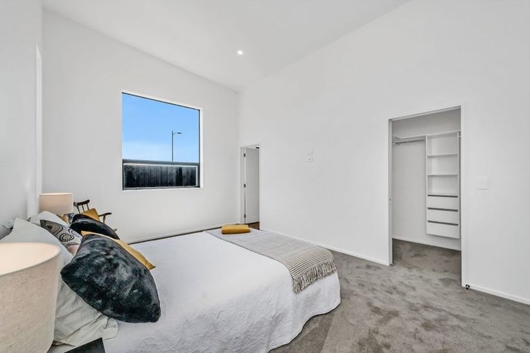 Photo of property in 12 Steggall Road, Rangiora, 7400