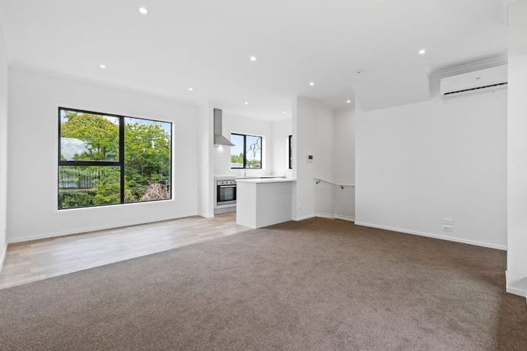 Photo of property in 500b Te Atatu Road, Te Atatu Peninsula, Auckland, 0610