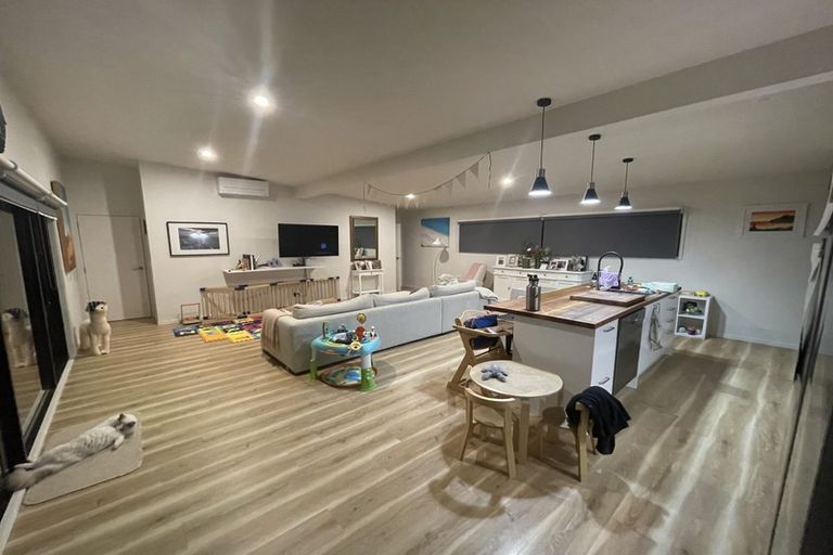 Photo of property in 16 Puriri Road, Pukekohe, 2120