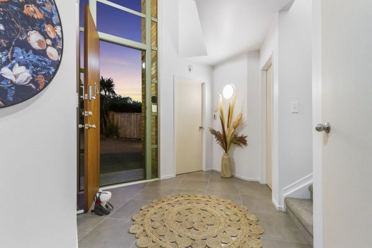 Photo of property in 88a Aberdeen Road, Campbells Bay, Auckland, 0620