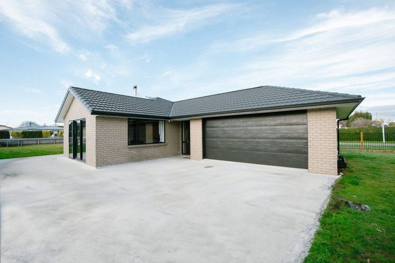 Photo of property in 149 Seaward Road, Edendale, 9825