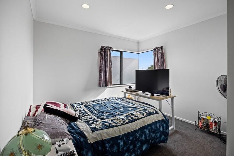 Photo of property in 24 Rosendale Avenue, Spotswood, New Plymouth, 4310