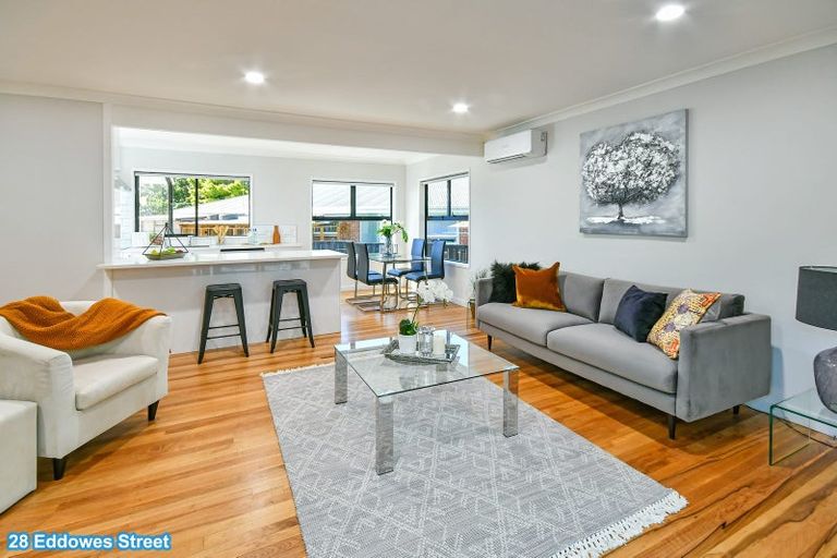 Photo of property in 28a Eddowes Street, Manurewa, Auckland, 2102