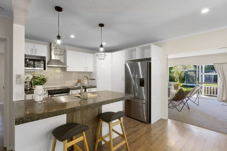 Photo of property in 15 Kauri Road, Waikanae, 5036