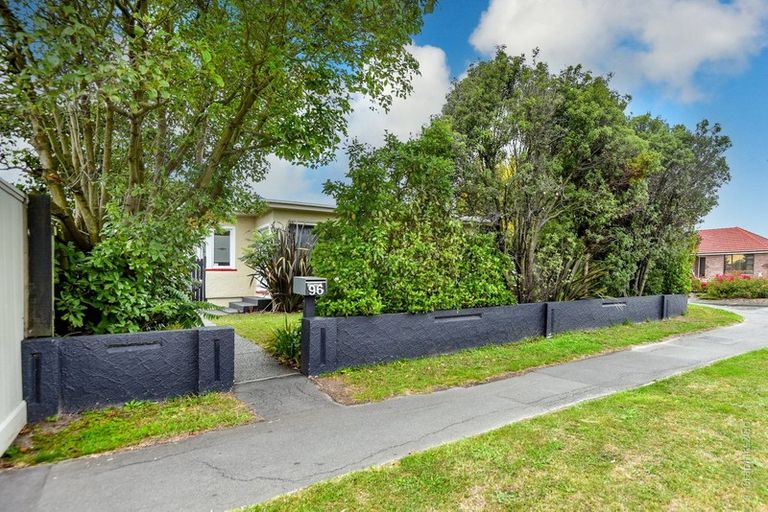 Photo of property in 96 Marshland Road, Shirley, Christchurch, 8061