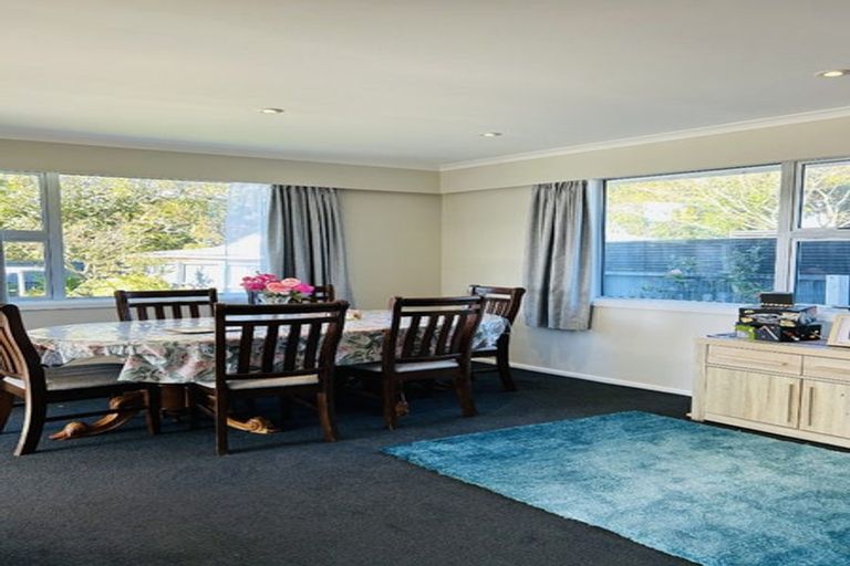 Photo of property in 91 Warren Crescent, Hillmorton, Christchurch, 8025
