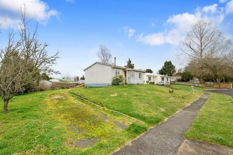 Photo of property in 6 Osborne Place, Tokoroa, 3420
