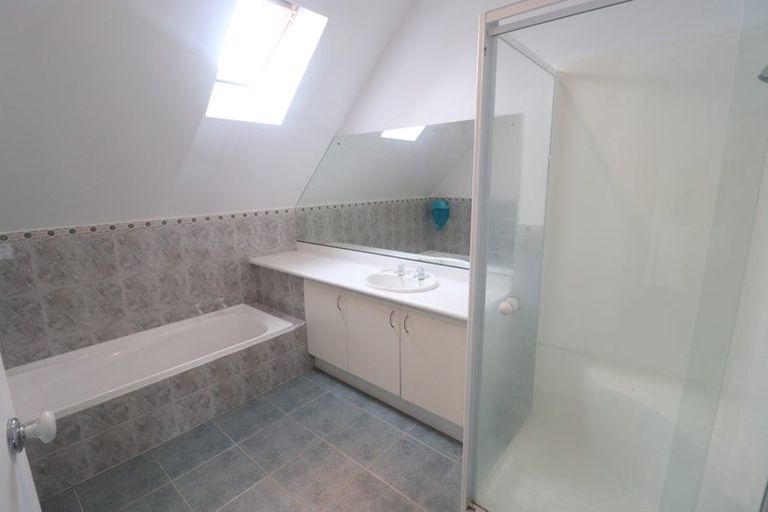 Photo of property in 8 Bushlands Park Drive, Albany, Auckland, 0632