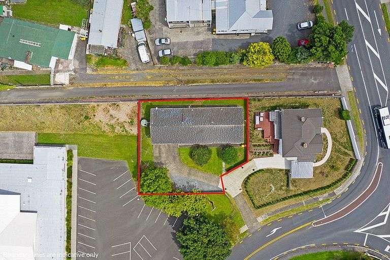 Photo of property in 3/68 Rua Road, Glen Eden, Auckland, 0602