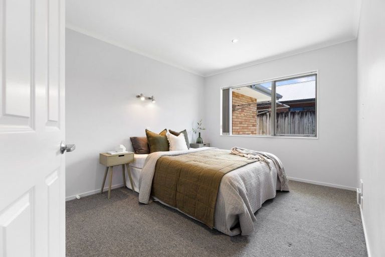 Photo of property in 21 Madison Street, Cambridge, 3434