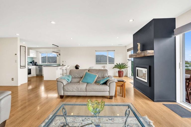 Photo of property in 141 Alec Craig Way, Gulf Harbour, Whangaparaoa, 0930