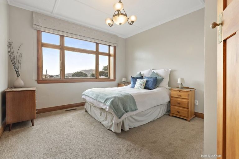 Photo of property in 85 The Parade, Island Bay, Wellington, 6023