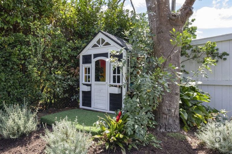 Photo of property in 28 Queen Street, Riverhead, 0820