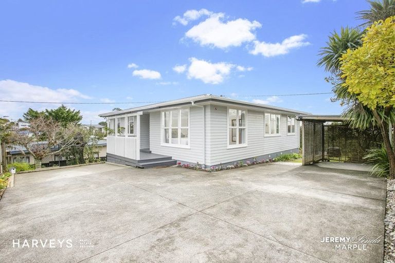 Photo of property in 1/10 Copley Street, New Lynn, Auckland, 0600