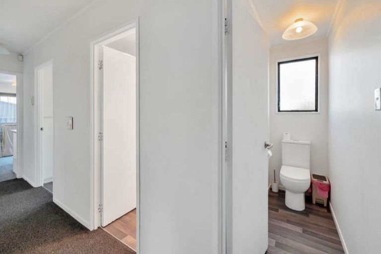 Photo of property in 206 Solar Road, Glen Eden, Auckland, 0602