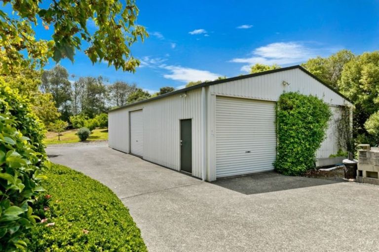 Photo of property in 998 Peak Road, Helensville, 0875