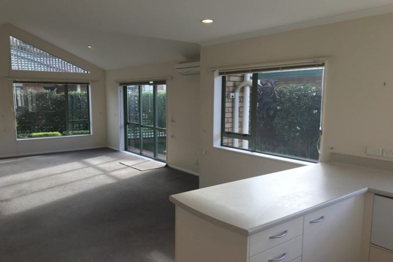 Photo of property in Miramar Villas, 26/6u Brussels Street, Miramar, Wellington, 6022