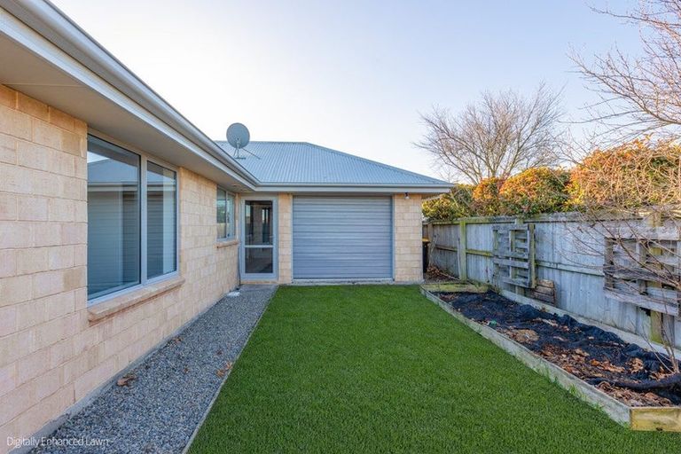 Photo of property in 57 Acacia Avenue, Rangiora, 7400