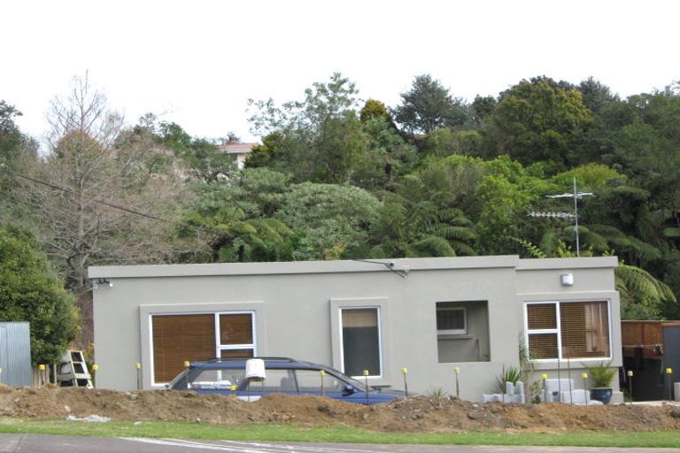 Photo of property in 70 Seaview Road, Marfell, New Plymouth, 4310