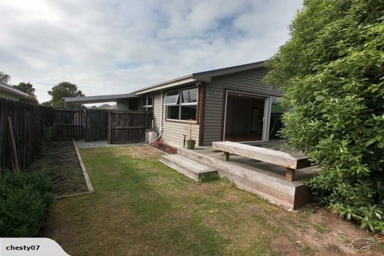 Photo of property in 73 Withells Road, Avonhead, Christchurch, 8042