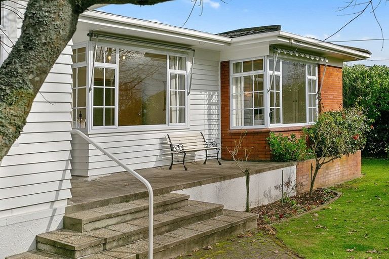 Photo of property in 75 Taylor Street, Cambridge, 3434