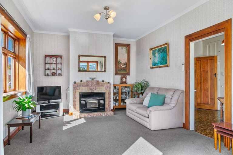 Photo of property in 19 Princes Street, Levin, 5510