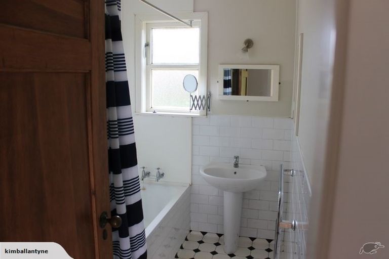 Photo of property in 8 Rodney Street, Northland, Wellington, 6012