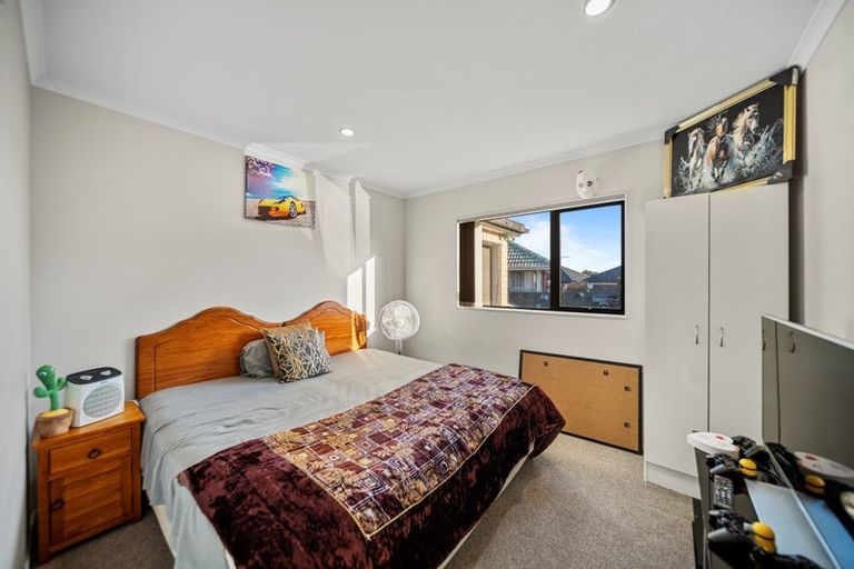 Photo of property in 116e Great South Road, Manurewa, Auckland, 2102