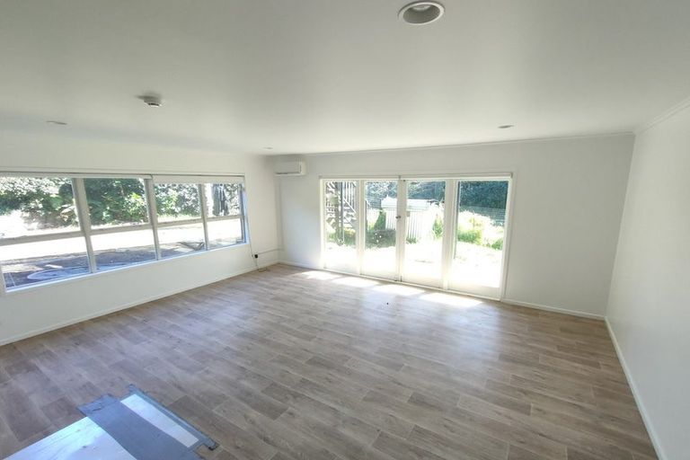Photo of property in 48d Awaruku Road, Torbay, Auckland, 0630