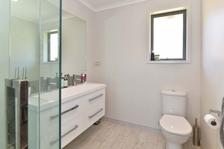 Photo of property in 641 Peak Road, Helensville, 0875