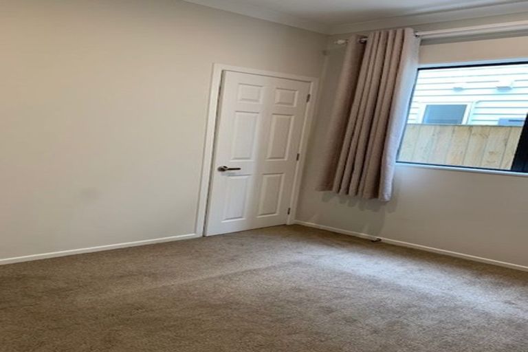 Photo of property in 24 Drumbuoy Drive, Flat Bush, Auckland, 2019