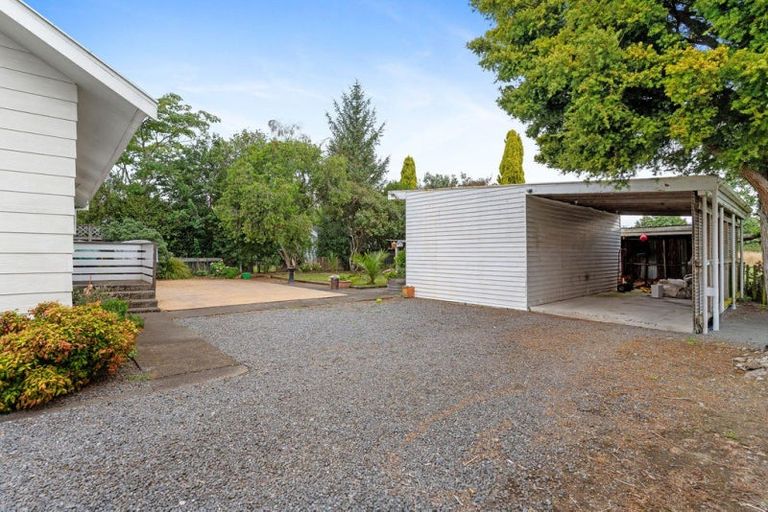 Photo of property in 2 Loasby Place, Greytown, 5712