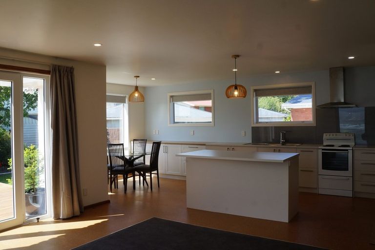 Photo of property in 31 Grahams Road, Ilam, Christchurch, 8041