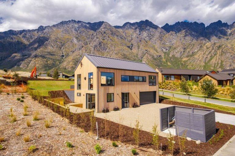 Photo of property in 46 Orford Drive, Jacks Point, Queenstown, 9371