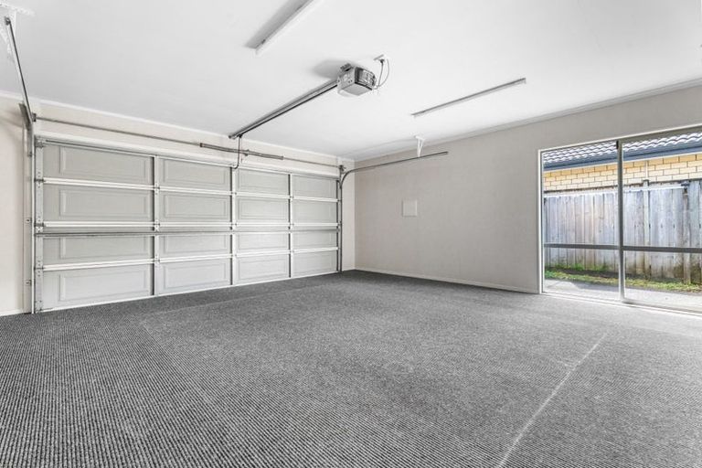 Photo of property in 9 Stranraer Crescent, Wattle Downs, Auckland, 2103