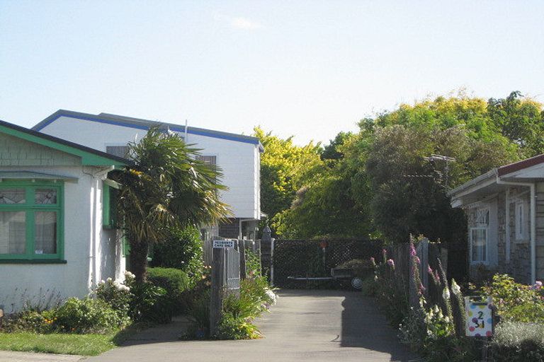 Photo of property in 2/31 Young Street, Somerfield, Christchurch, 8024