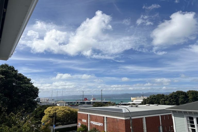 Photo of property in 26 Tinakori Road, Thorndon, Wellington, 6011