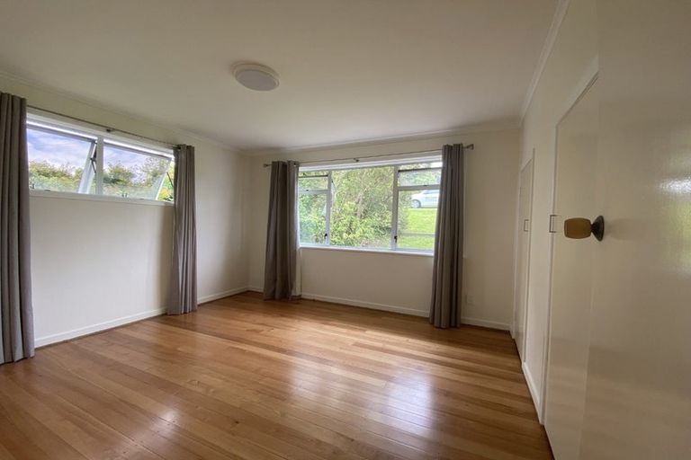 Photo of property in 604 East Coast Road, Pinehill, Auckland, 0630