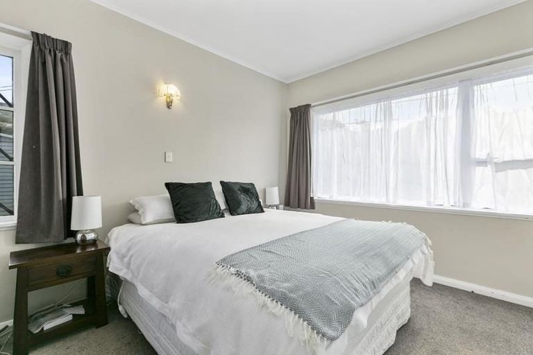Photo of property in 8 Elliott Street, Johnsonville, Wellington, 6037