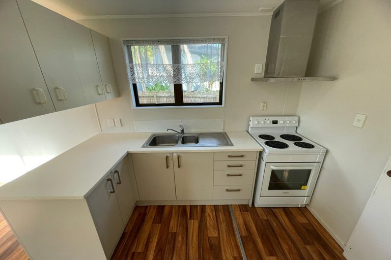 Photo of property in 1/27 Silver Creek Road, Weymouth, Auckland, 2103