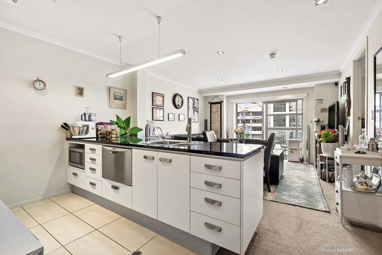 Photo of property in Bellagio Apartments, 4f/39 Taranaki Street, Te Aro, Wellington, 6011