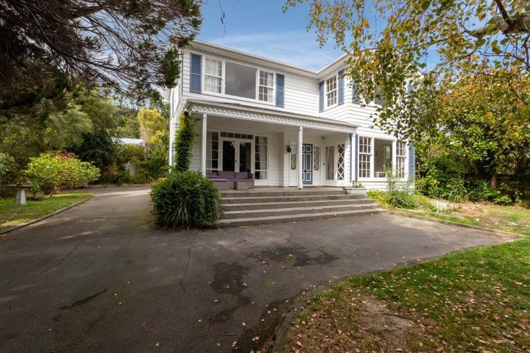 Photo of property in 22 Chatsworth Road, Silverstream, Upper Hutt, 5019