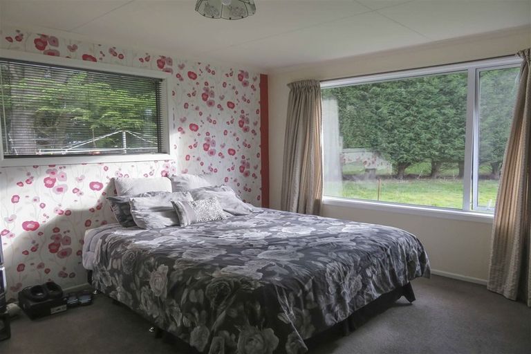 Photo of property in 351 Bay Road, West Plains, Invercargill, 9879