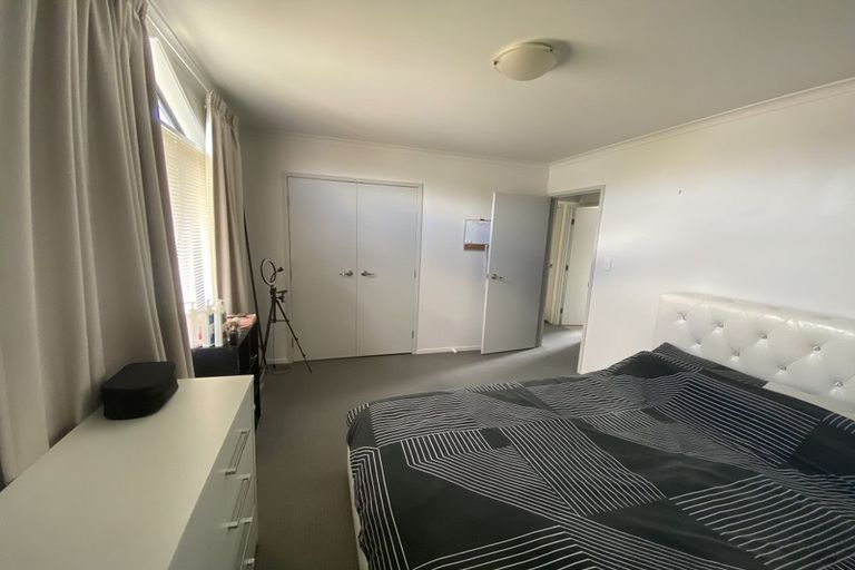 Photo of property in St Claire Village, 34/172 Mcleod Road, Te Atatu South, Auckland, 0610