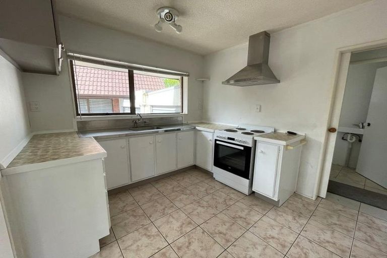 Photo of property in 1/17 Weetman Drive, Browns Bay, Auckland, 0630