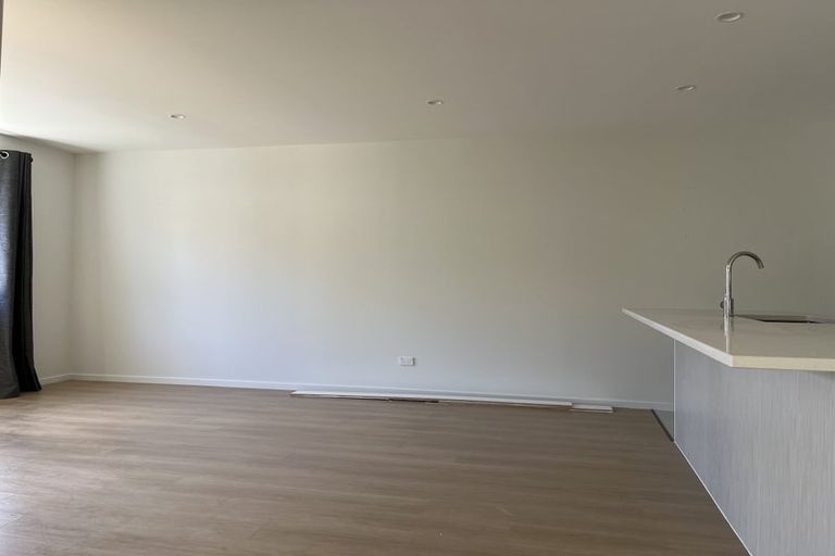 Photo of property in 3d Scotts Road, Manurewa East, Auckland, 2102