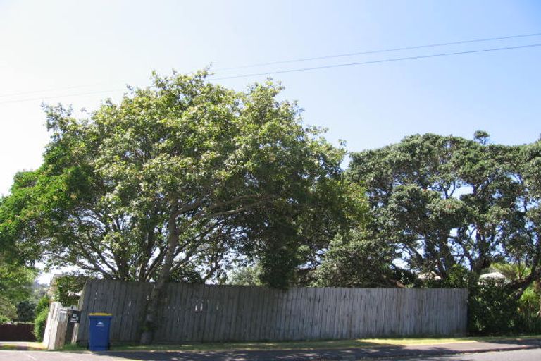 Photo of property in 3/75 Birkdale Road, Birkdale, Auckland, 0626