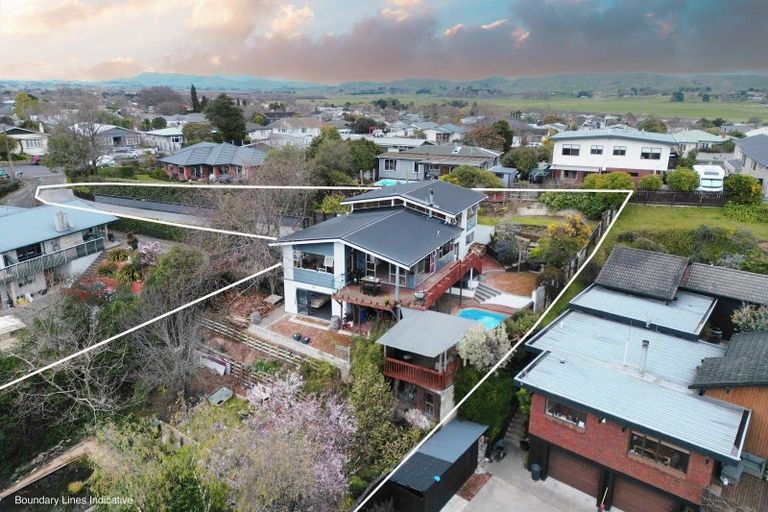 Photo of property in 1c Hill Street, Waipukurau, 4200
